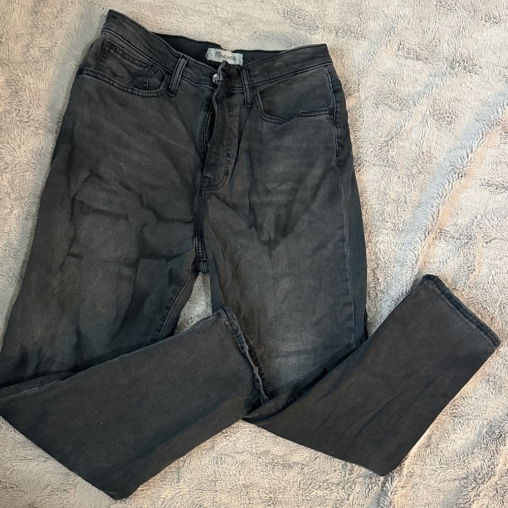 Madewell Women’s “The Mom Jean” size 28 Charcoal‎ Straight Jeans
